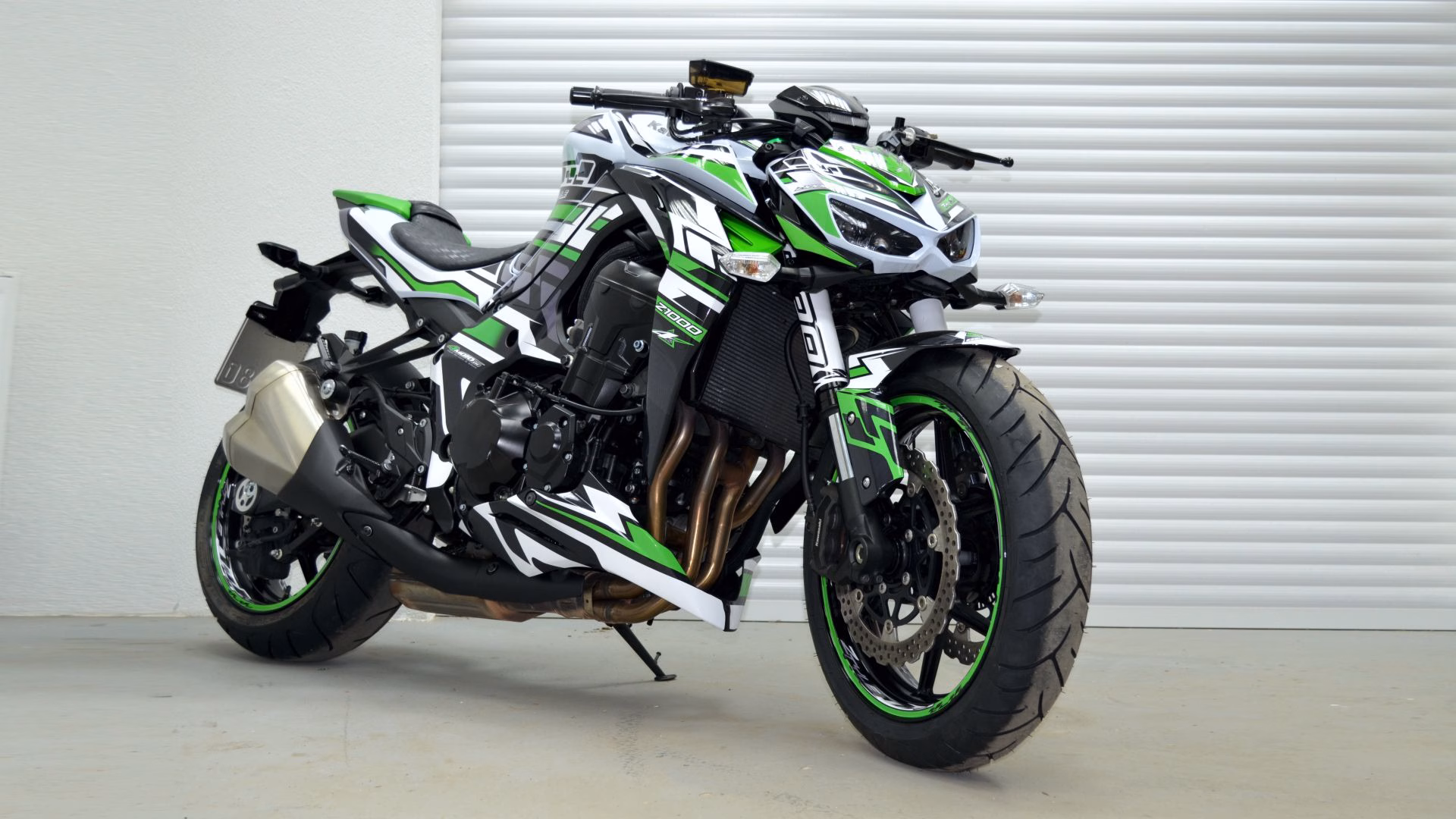 kawasaki-z1000-graphics-4motoztyle-dekorkit-nakedbike-stickerkit-folierung-wrapping-template-1