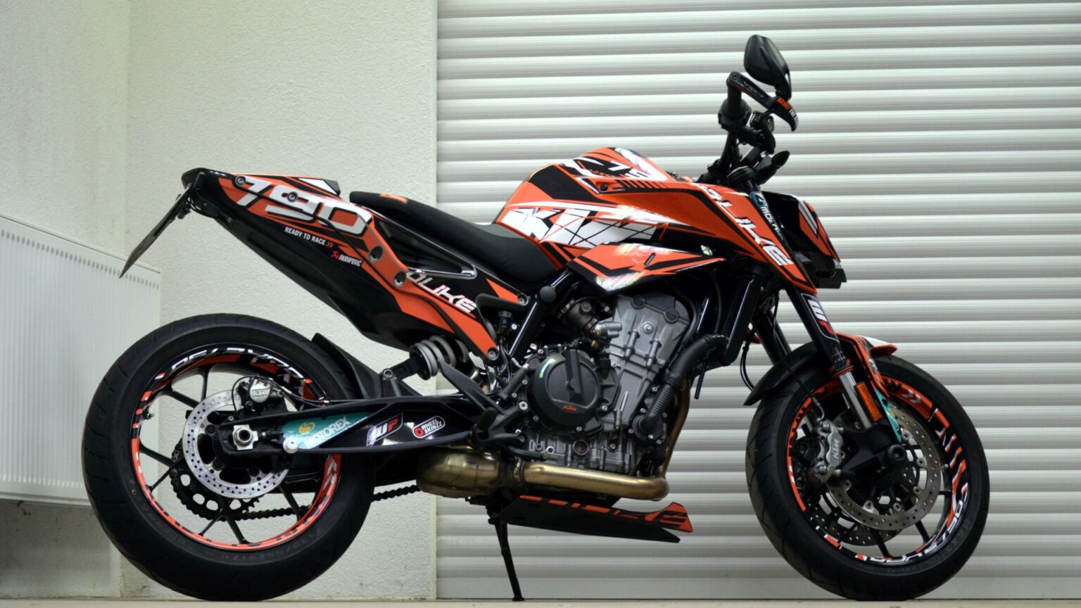 Wunderschone Ktm Duke 790 Dekor Fotos
